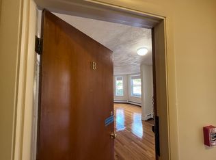 318 Tappan St APT 1, Brookline, MA 02445