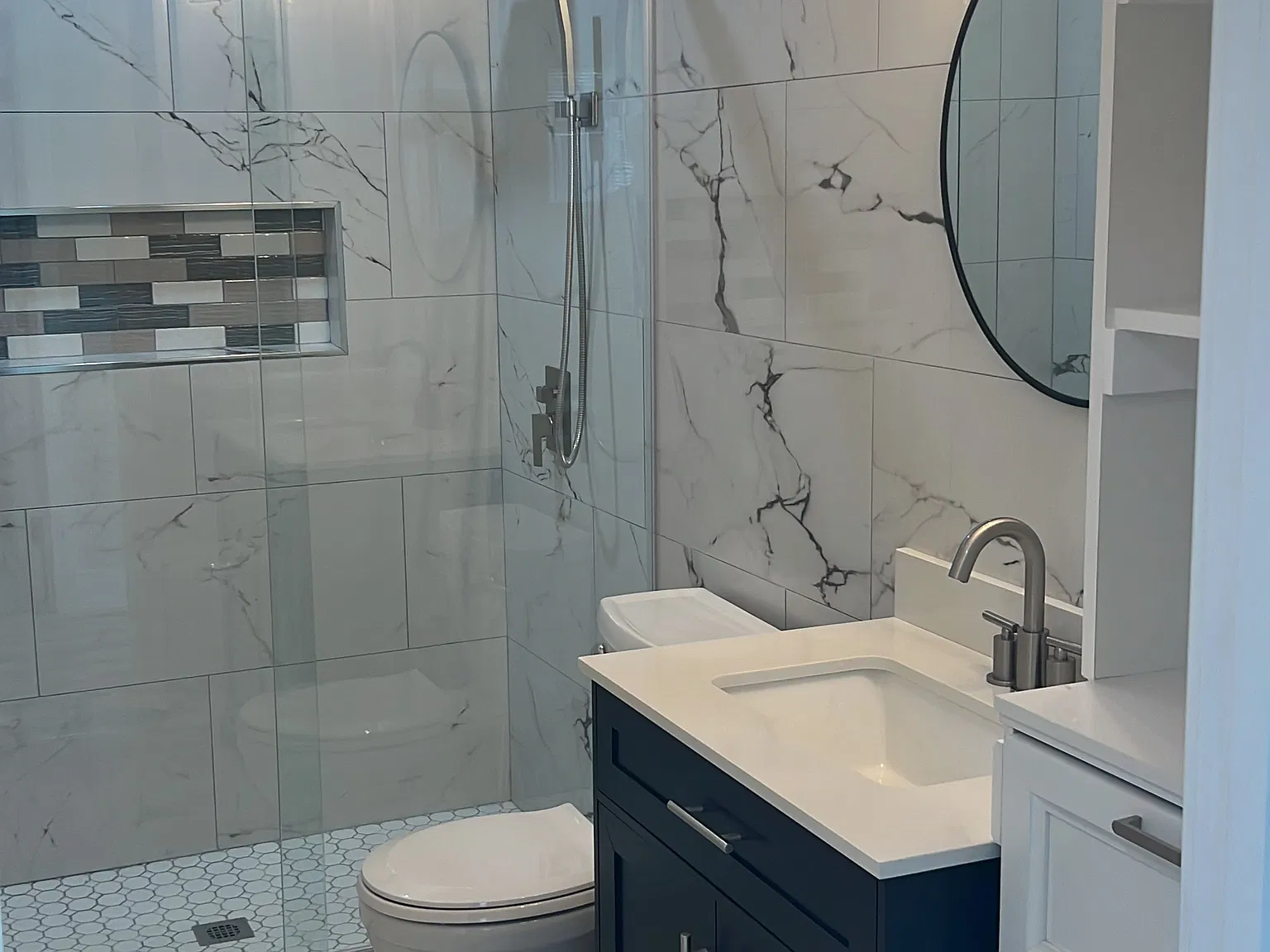 2 bed, 700 sqft, $1,600 — Photo 3