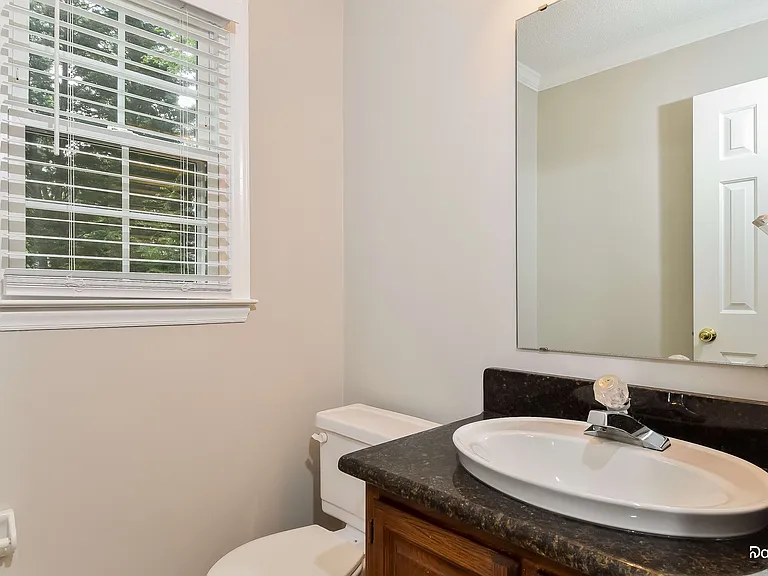 5211 Nantucket Rd — Photo 10