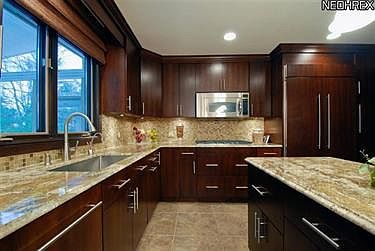 5th image of 32560 Shadowbrook Dr