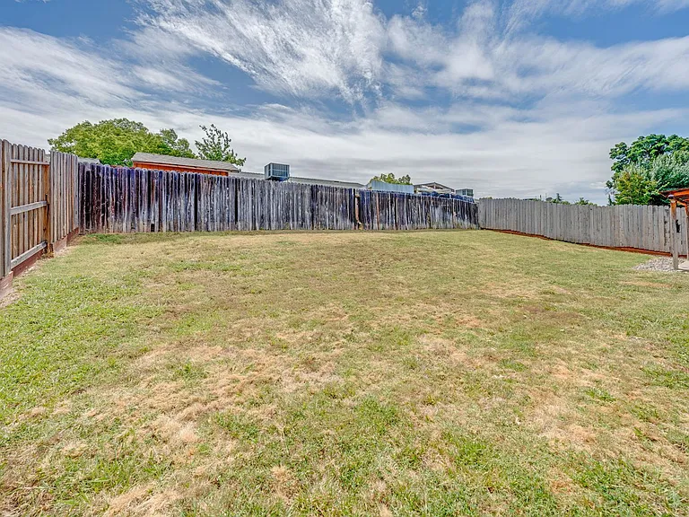 8338 Willow Tree Way — Photo 38