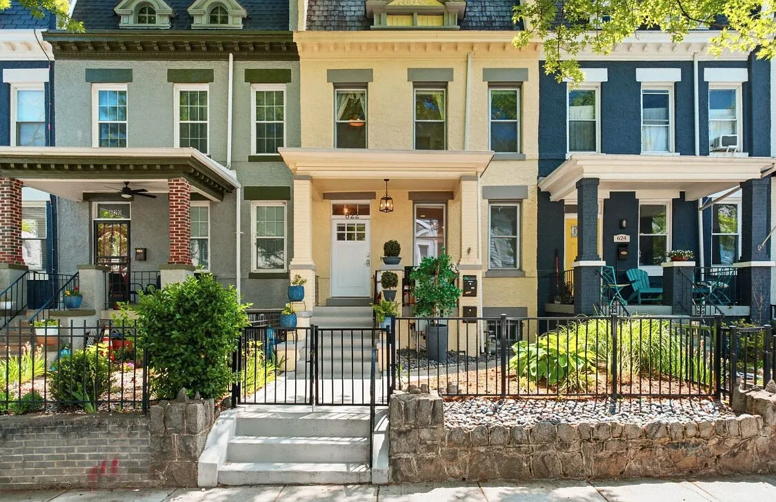 1 bed, 700 sqft, $1,950 — Photo 1