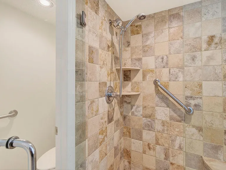 5851 Parkwalk Dr — Photo 49