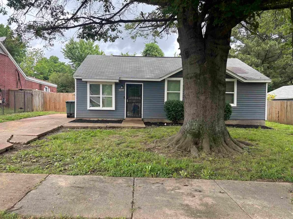 2986 Lake Park Rd, Memphis, TN 38127