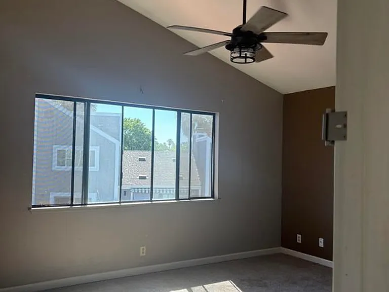 2043 Sand Point Rd — Photo 10