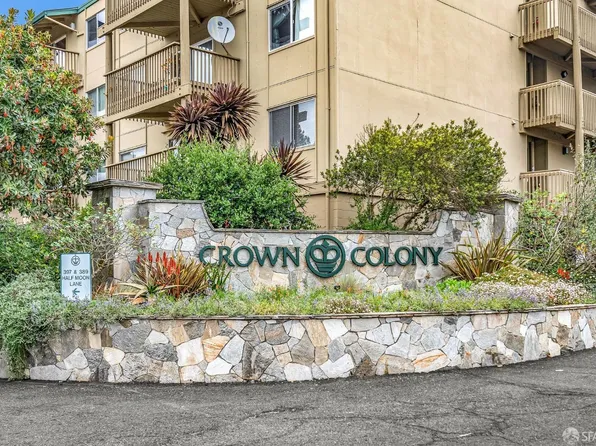 373 Half Moon Ln APT 312, Daly City, CA 94015