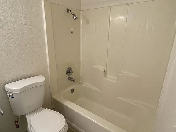 5th image of 108 Center St APT 11