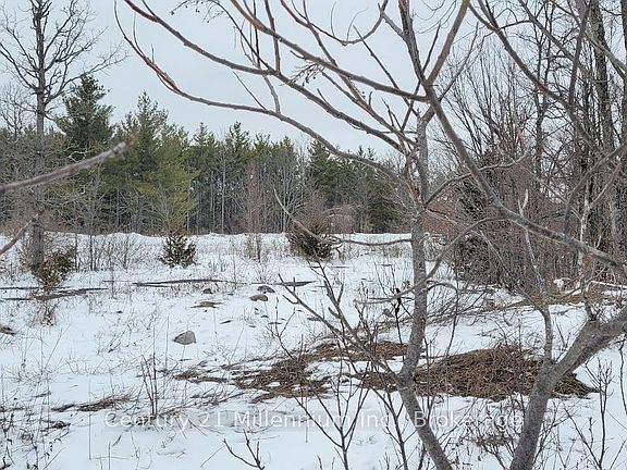 5th image of 641 Lahey Rd