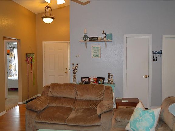 2nd image of 4649 Copper Ln