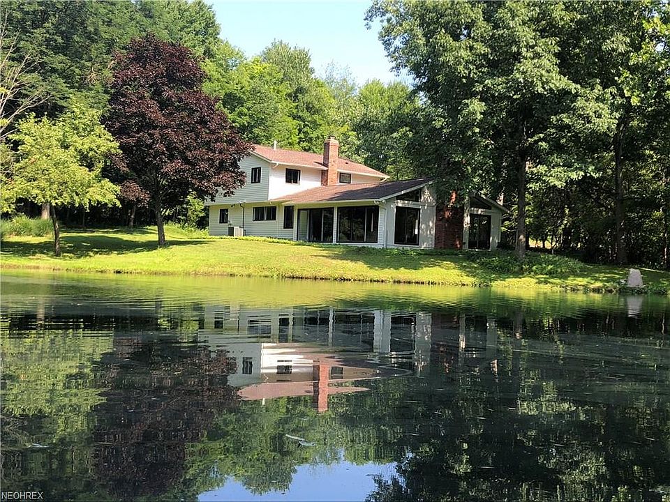 1st image of 7460 Hunters Hollow Trl