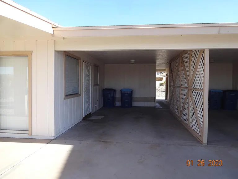 1122 Shorewood Cir — Photo 3