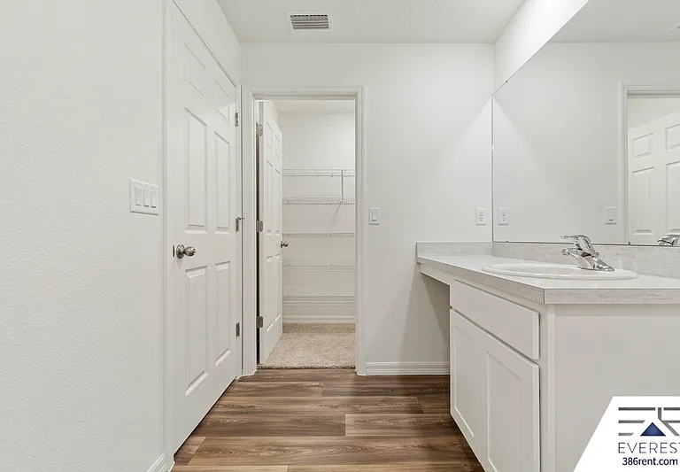 9 Roxland Ln — Photo 18