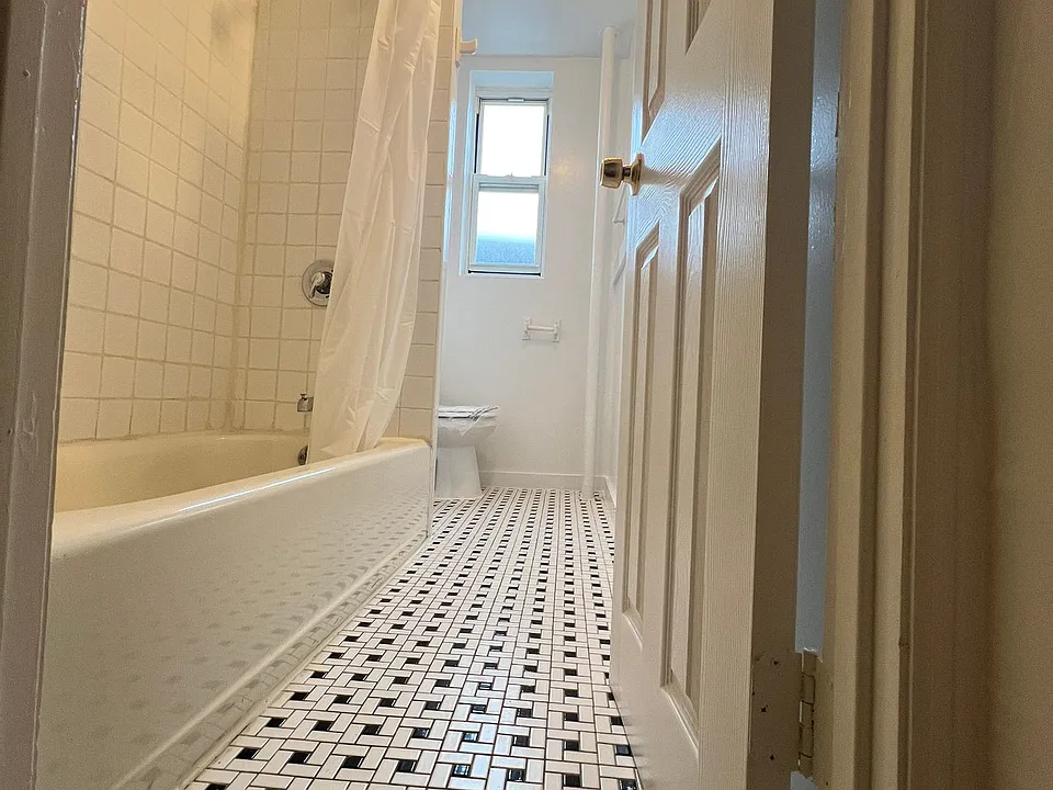 45 Hopkins Avenue - Gyalsten Apartments