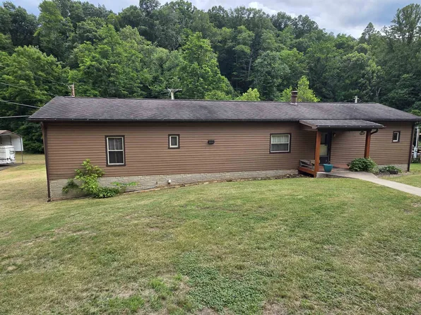 16122 Ellington Run Rd, Ashland, KY 41102