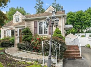 50 Cantitoe Rd, Yonkers, NY