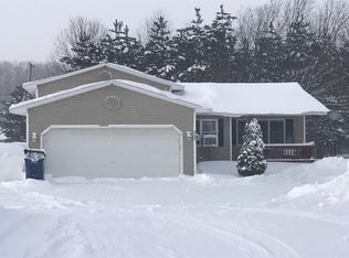 6752 Summit City Rd, Kingsley, MI 49649