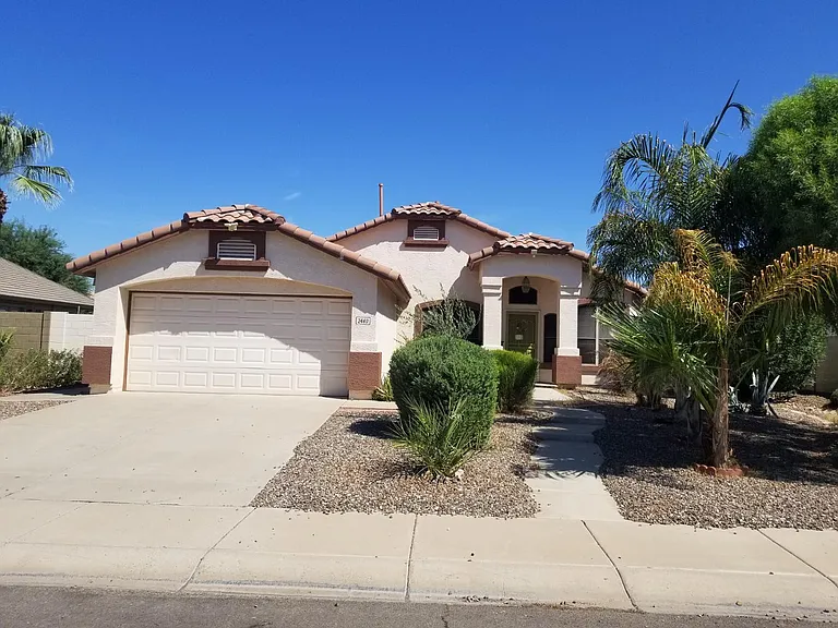 2460 E Whitten St — Photo 9