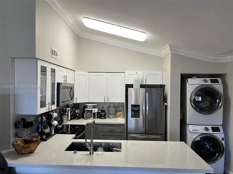 2445 SW 18th Ter #1009 — Photo 8