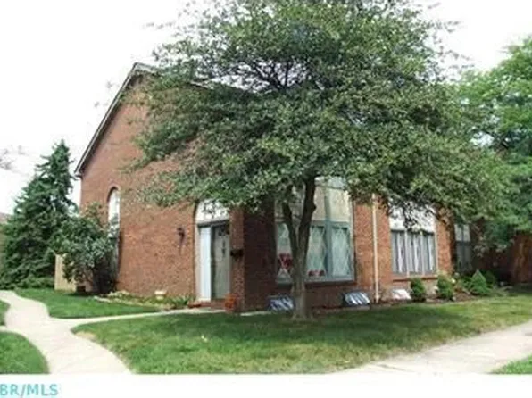 3280 Valley Ln S, Columbus, OH 43231