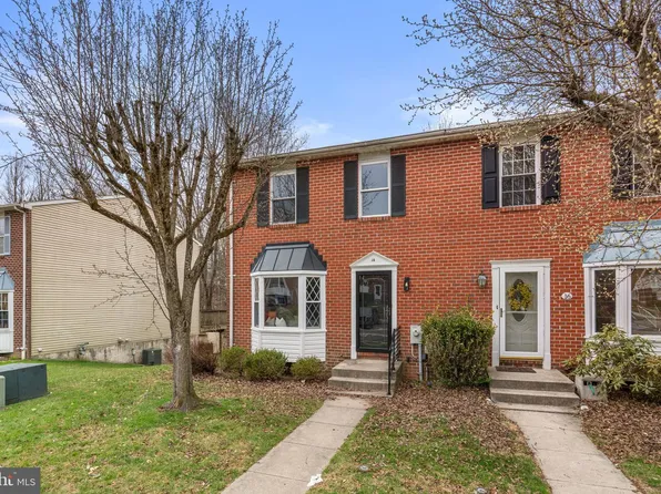 14 Powderock Pl, Baltimore, MD 21236