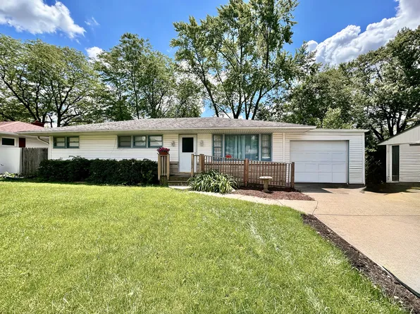 1053 E 7th St, Lockport, IL 60441