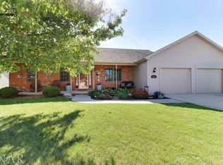 412 Boulder St, Heyworth, IL 61745