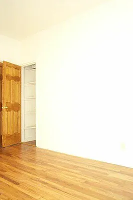 Rented by Tower Brokerage | media 8