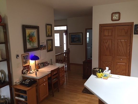 3rd image of 1809 Meadow Dr