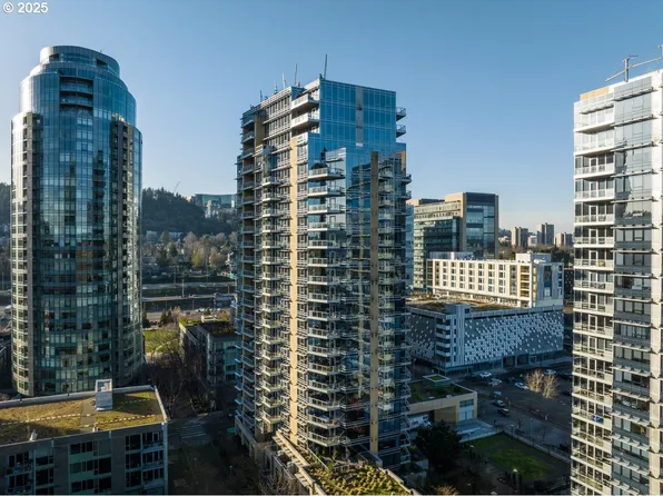 3570 S River Pkwy Unit 1513, Portland, OR 97239