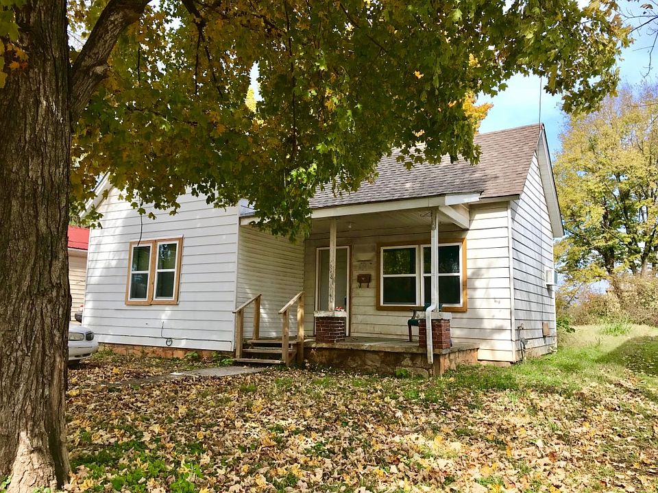 1st image of 618 Woodford Ave