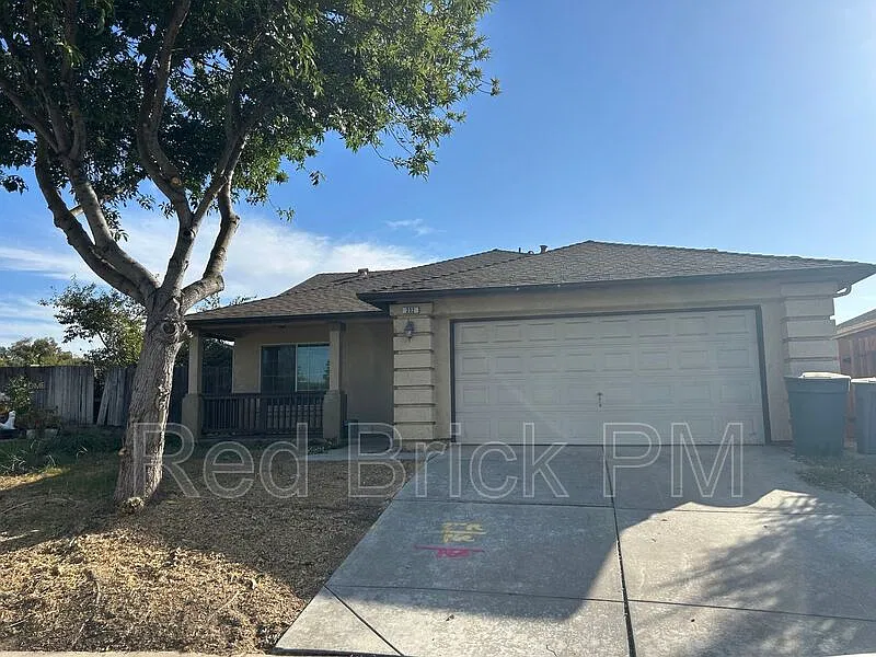 3 bed, 2.0 bath, 1250 sqft, $1,895 — Photo 1