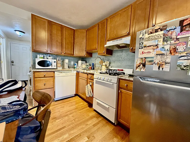 1056 Cambridge St #3F — Photo 4