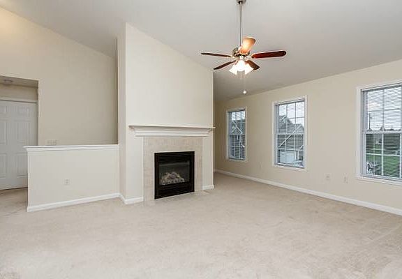 3rd image of 6388 Winding Creek Way