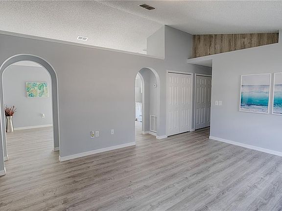 3rd image of 115 Broadarrow Pl