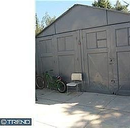2 car detached garage