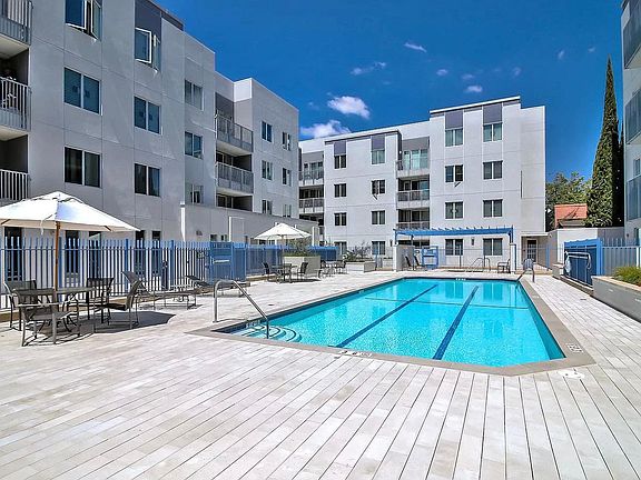 3rd image of 46 W Julian St Unit 407