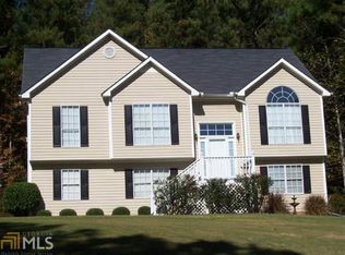75 Happy Valley Ct, Newnan, GA 30263