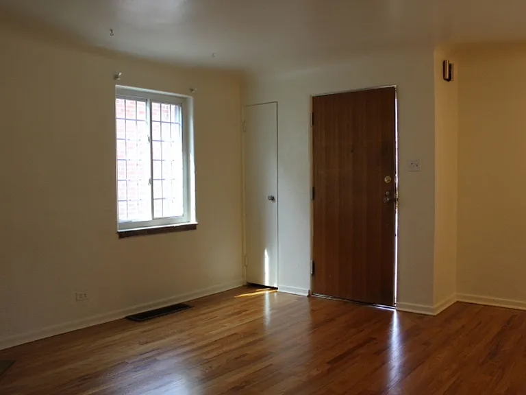 1110 Grape St — Photo 2