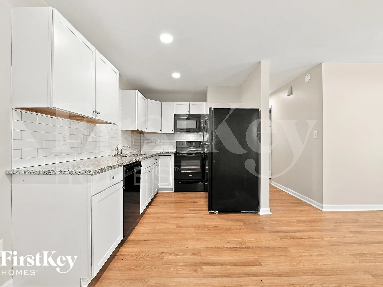 4 bed, 2.0 bath, 1311 sqft, $1,695 — Photo 4