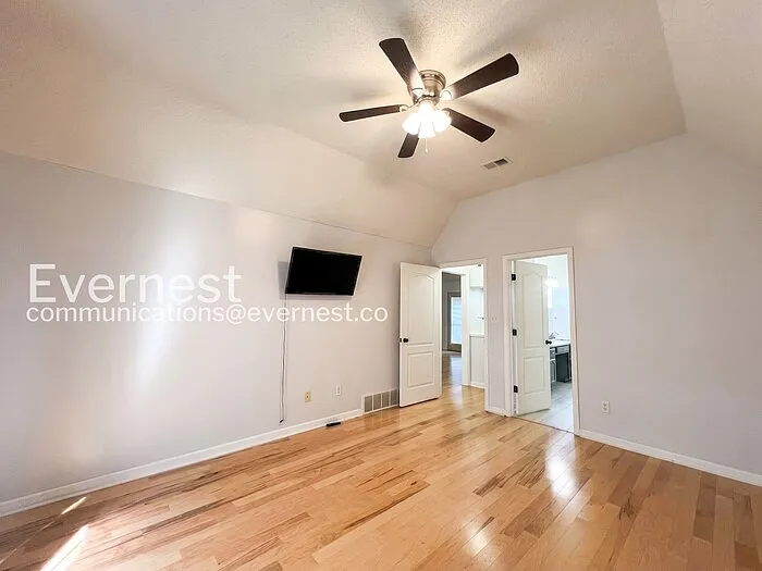 11648 Leewood Dr — Photo 10