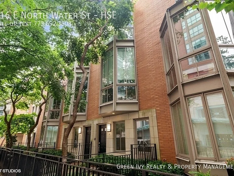 416 E North Water St #HSE — Photo 17