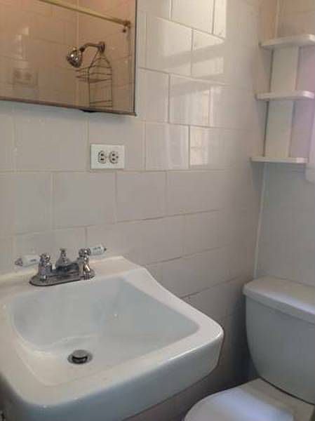 2nd image of 2164 41st St APT 1R