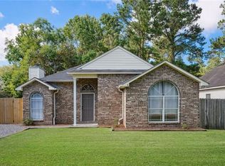 1020 Elmer St, Mandeville, LA 70448