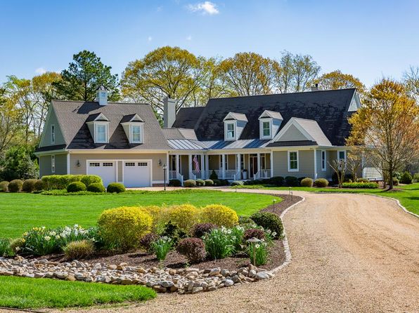 Waterfront Kilmarnock Va Waterfront Homes For Sale 29 Homes Zillow