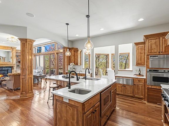 3rd image of 19043 Vogel Farm Trl