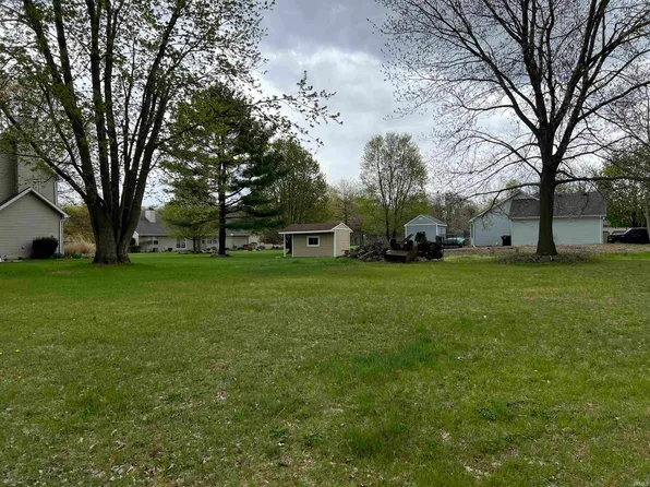 26450 Scotch Pine Trl, South Bend, IN 46619