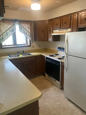 337 Aristocrat Dr — Photo 6