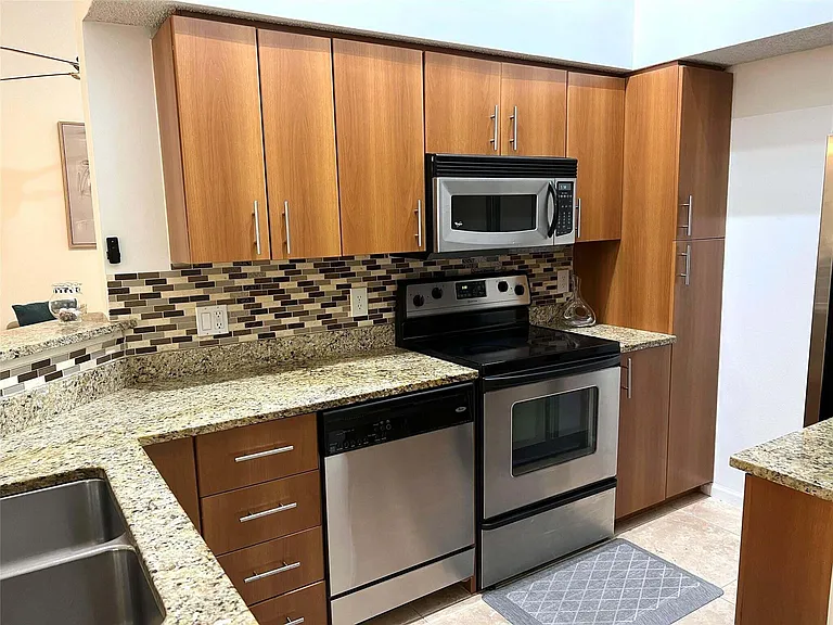 1125 Crystal Way #F — Photo 12