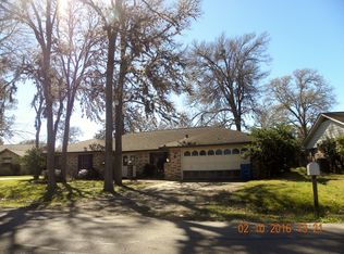1811 W Laurel Oaks Dr, Richmond, TX 77469
