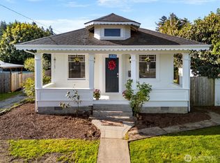 1020 E Fairhaven Ave, Burlington, WA